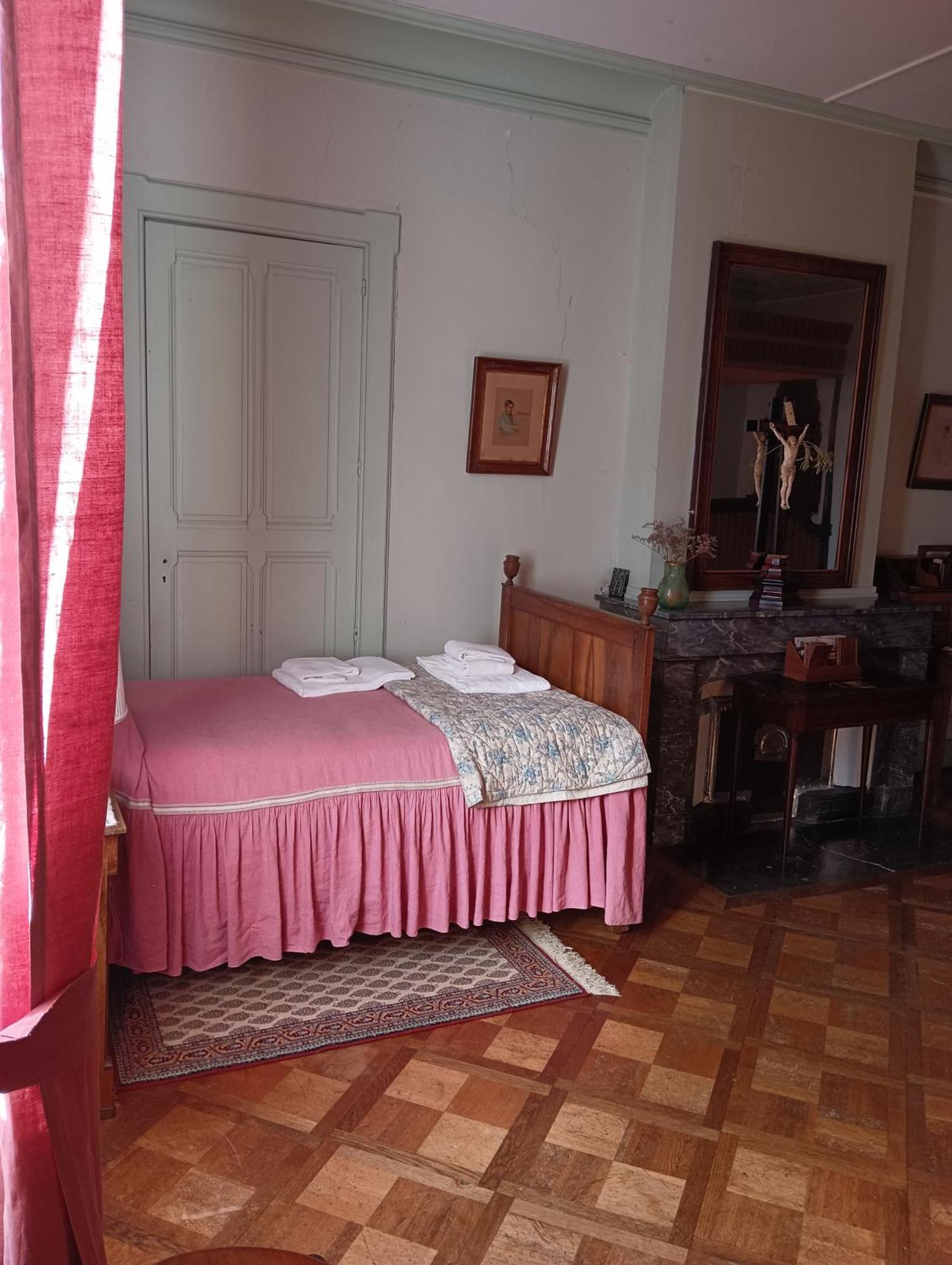Chateau De Varambon Kamer foto